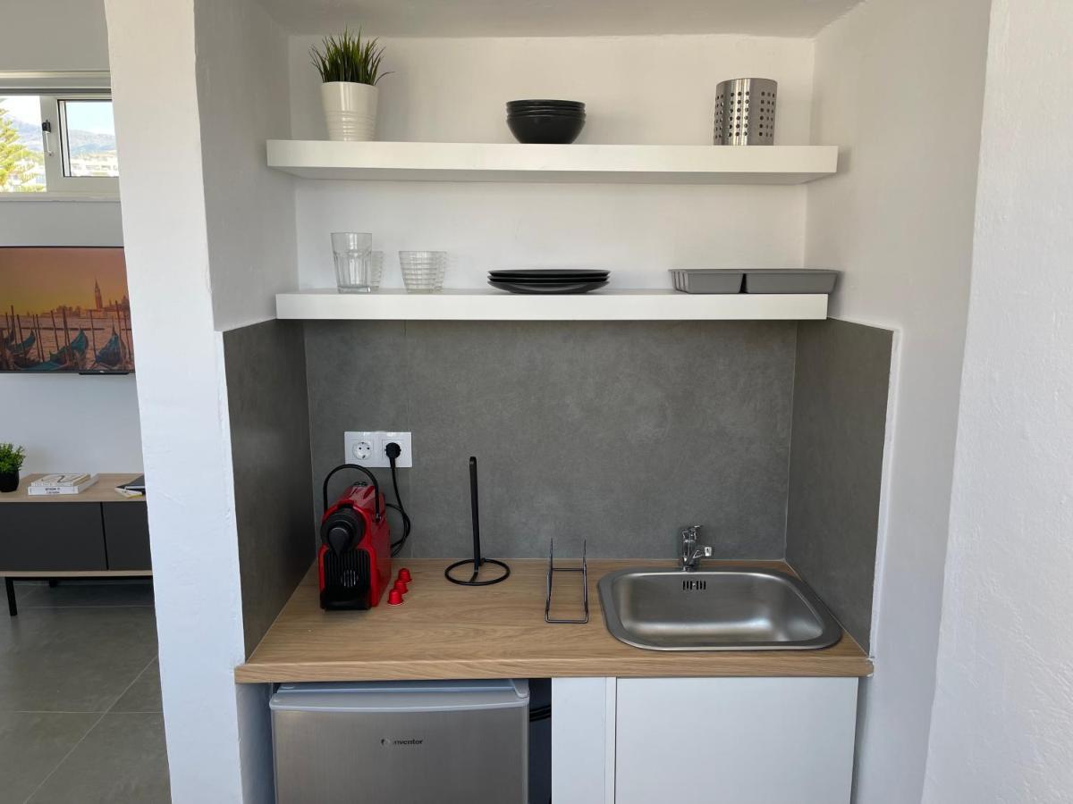 Modern Rooftop Apartment 레팀노 외부 사진